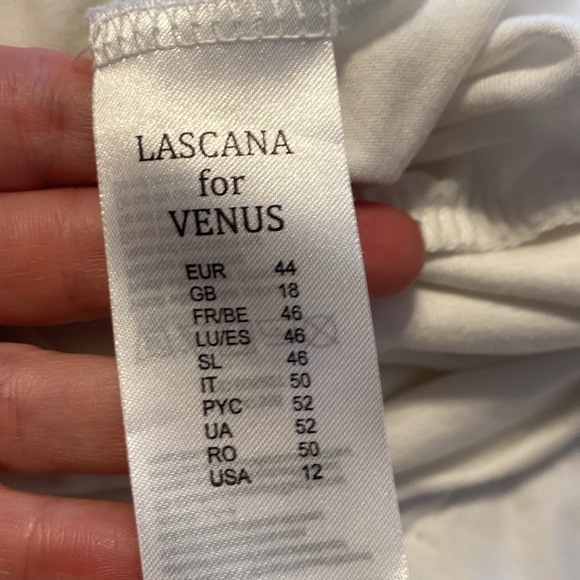 Venus Lascana white feather belted dress - Picture 2 of 3